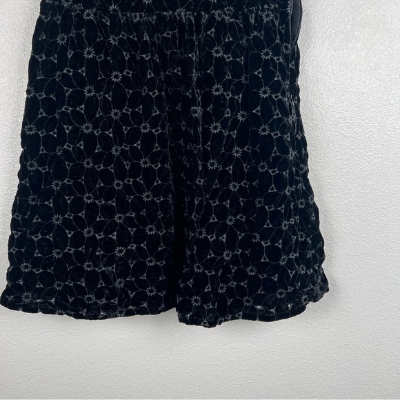 Free People Velvet Eyelet Dress Sz 4 - Picture 5 of 6